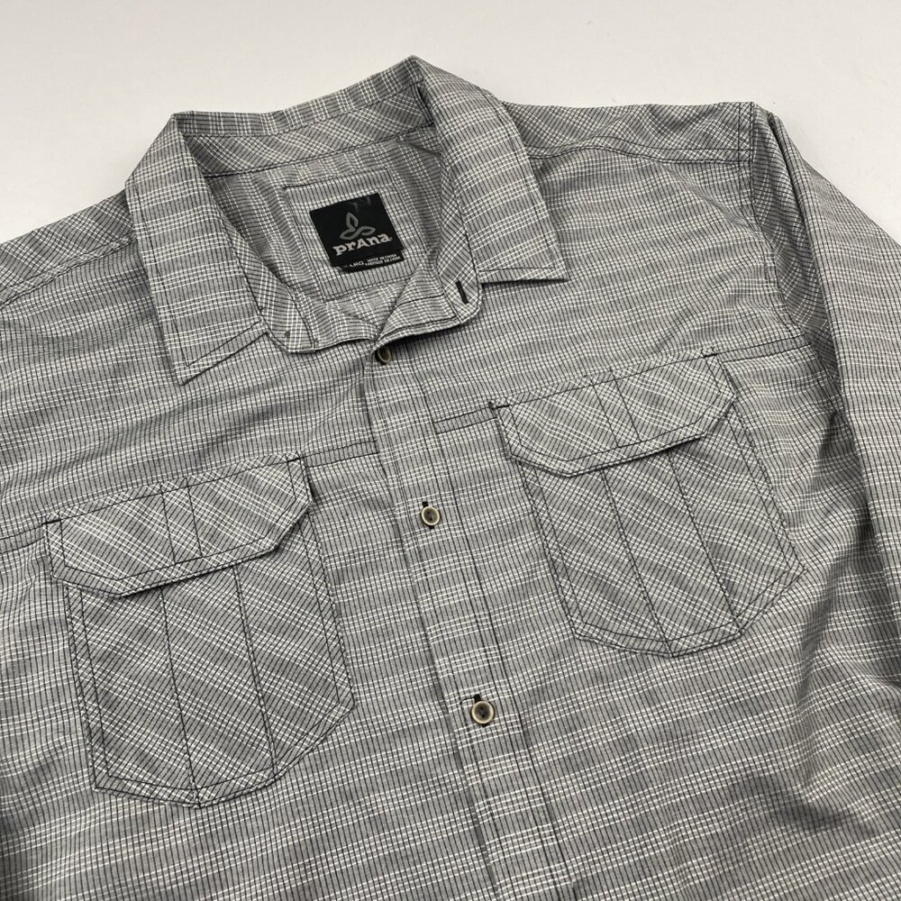 prAna Button Up Hike Fish Shirt Men’s XL Blue White Check Roll Tab Sleeve Poly